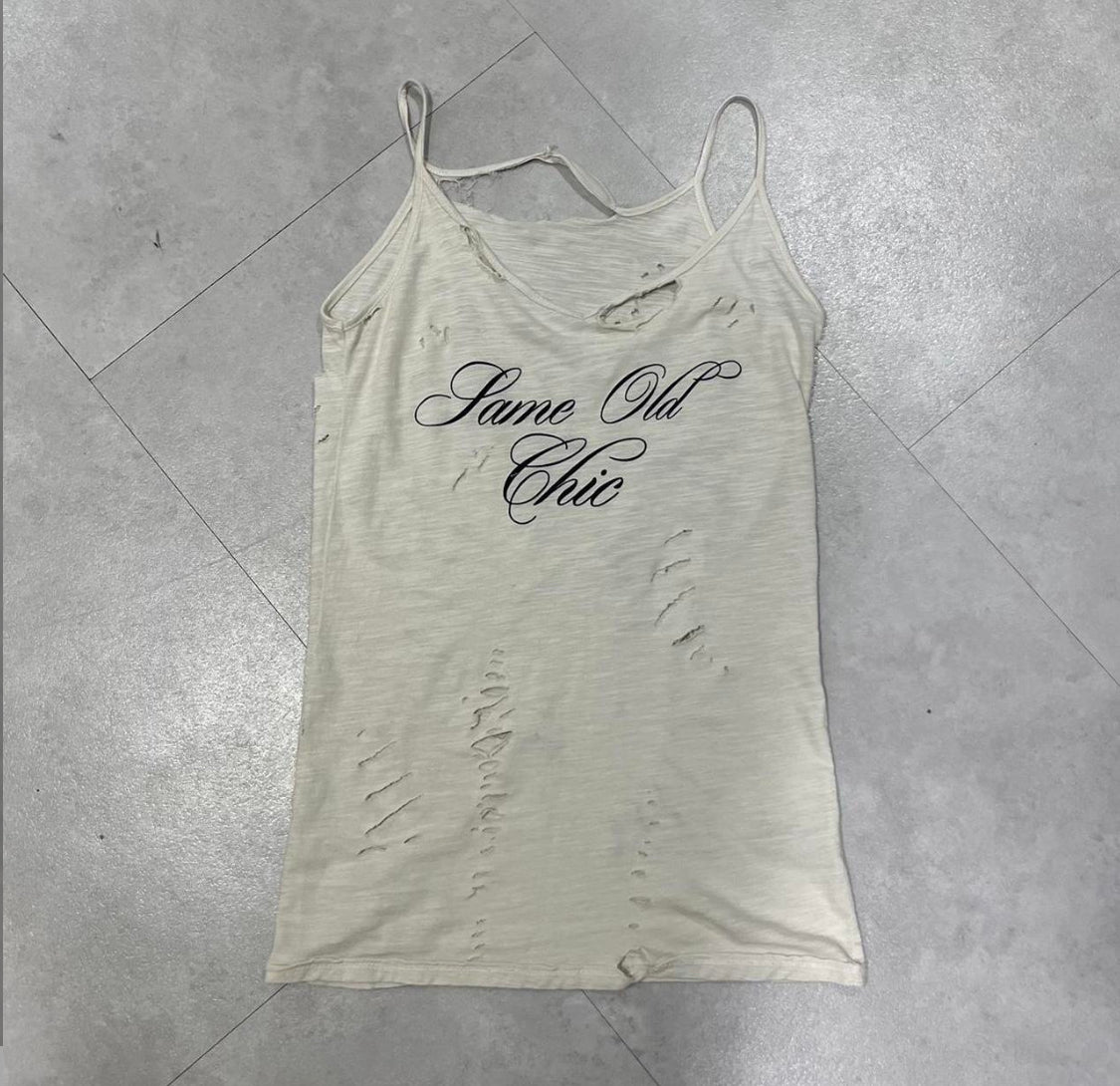 same old chic distressed tank