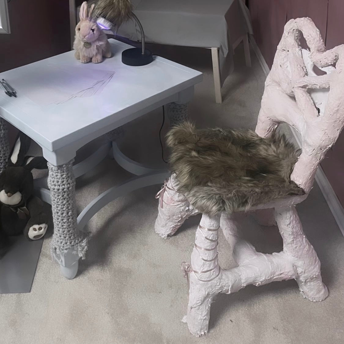 fur sculpted chair and knit table set